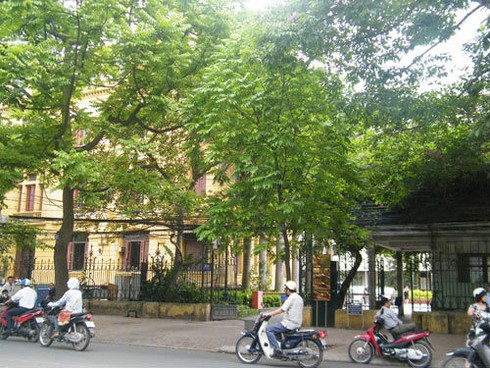 Giới BĐS định giá trụ sơ các Bộ di dời