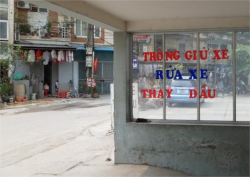 Cười ngẩn ngơ với biển hiệu sai lỗi chính tả trên đường Nguyễn Xiển