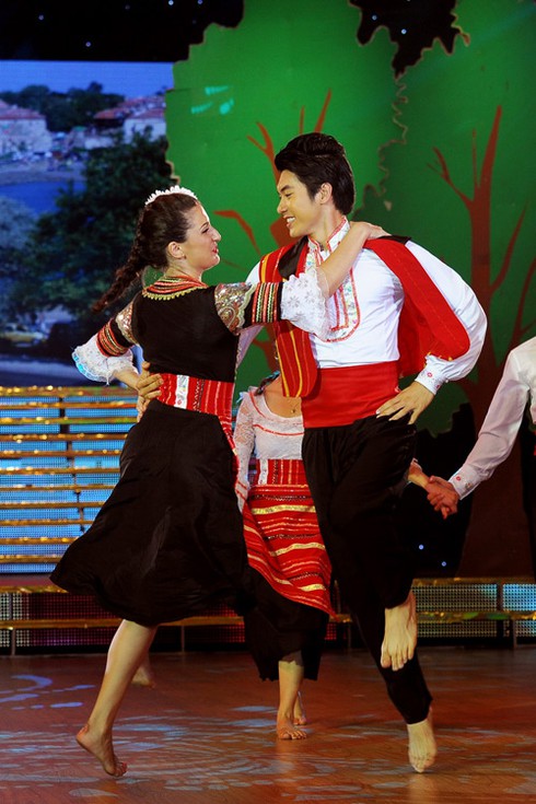 Vân Trang bị loại, rộ nghi vấn 'Bước nhảy hoàn vũ' sắp xếp kết quả