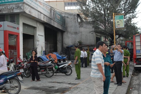 Kinh hoàng cháy cây xăng, bé 4 tuổi tử vong