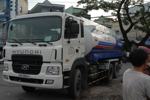 Kinh hoàng cháy cây xăng, bé 4 tuổi tử vong
