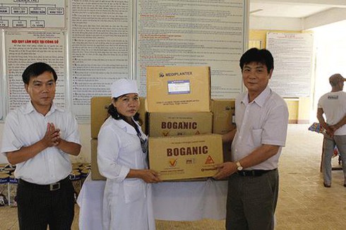 Hỗ trợ tiền, thuốc cho bệnh nhân mắc bệnh lạ ở Quảng Ngãi