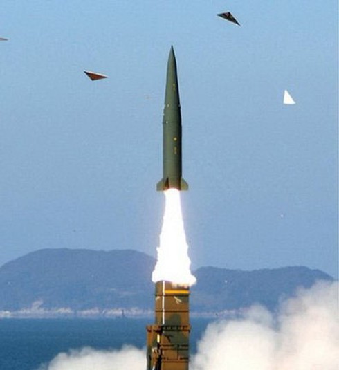 Hàn Quốc chi hơn 2 tỷ đô la mua tên lửa đối phó Triều Tiên