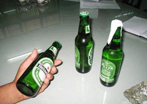 TP.HCM: Đánh sập lò sản xuất bia Heniken dỏm