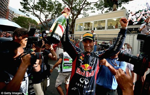 Mark Webber lên ngôi lịch sử tại công quốc Monaco