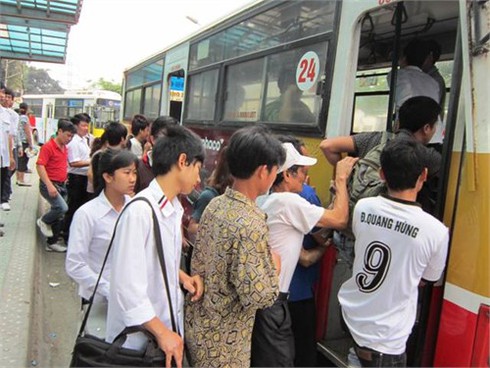 Kinh hoàng xe buýt: Khi khách hàng không là “thượng đế”?
