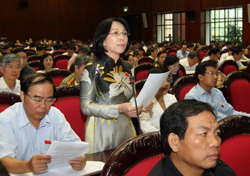 “Nông thôn giờ chỉ còn người già, trẻ em”