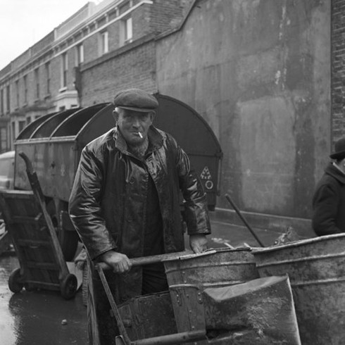 Quay lại London giữa thế kỷ 20