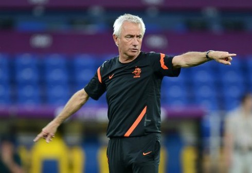 ‘Xe tăng’ Đức tiễn Hà Lan rời EURO 2012?