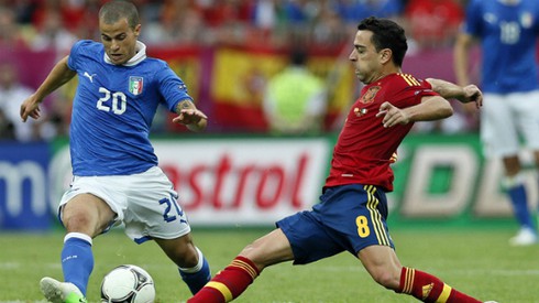 Cassano gặp rắc rối vì kỳ thị cầu thủ đồng tính