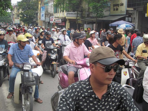 Hà Nội: Nổ mìn lớn gây náo loạn phố Nguyễn Thái Học