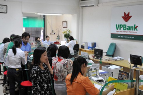 Bồi dưỡng kiến thức về tái cấu trúc nền kinh tế cho phóng viên