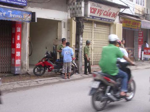 Dân phòng 'bắt' vi phạm giao thông thay cảnh sát?