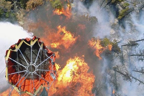 Miền Trung nước Mỹ chìm trong 'bão lửa'