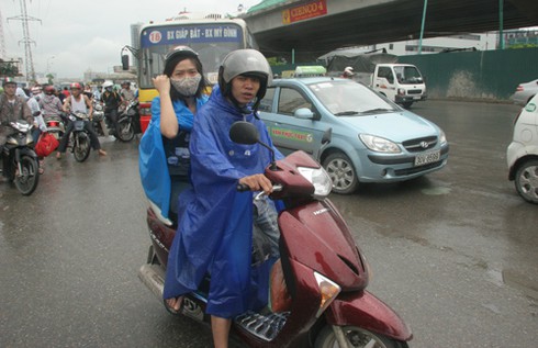 Sĩ tử chen chân về kinh ứng thí