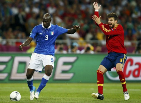 Tây Ban Nha đăng quang lịch sử sau trận thắng '4 sao'