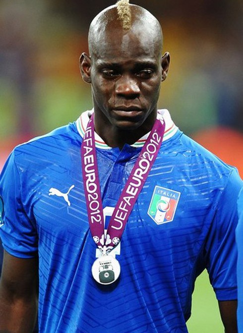 Tây Ban Nha tưng bừng ăn mừng, Italy rơi lệ tiếc nuối