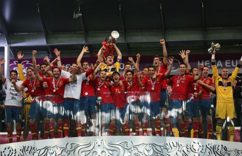 Những khoảnh khắc ấn tượng nhất EURO 2012