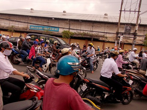 Đông nghẹt trong ngày làm thủ tục dự thi đại học