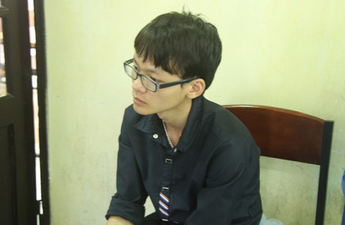 Đi thi từ 5h sáng, sĩ tử căng thẳng, phụ huynh âu lo