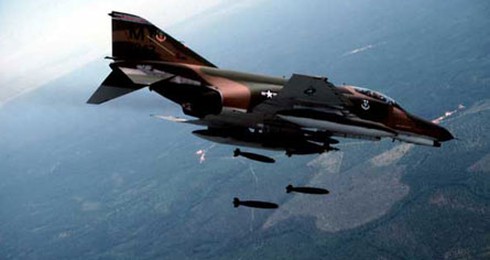 Tìm thấy xác 2 phi công Thổ Nhĩ Kỳ bị Syria bắn hạ