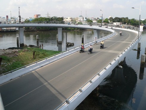 Chỉ định thầu 3 cầu vượt ở TP.HCM