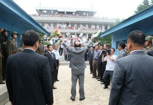 Bình Nhưỡng phỉ báng Hàn Quốc bắt bớ nhà hoạt động thân Triều