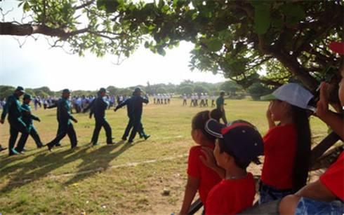 Sao vuông canh biển trời Tổ quốc