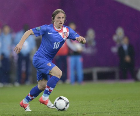 Chelsea quyết chiến với Real vụ Luka Modric