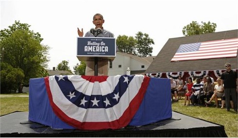 Hình ảnh ông Obama thân thiện với người dân