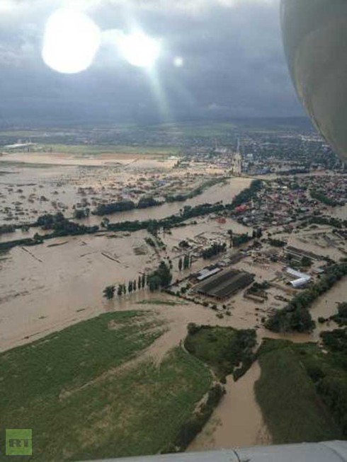 Ảnh miền Nam nước Nga tan hoang trong lũ lụt