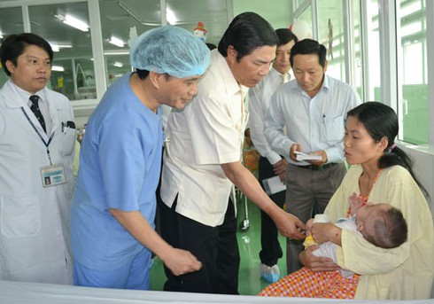 GS. Nguyễn Minh Thuyết `bình` về `hiện tượng Nguyễn Bá Thanh`