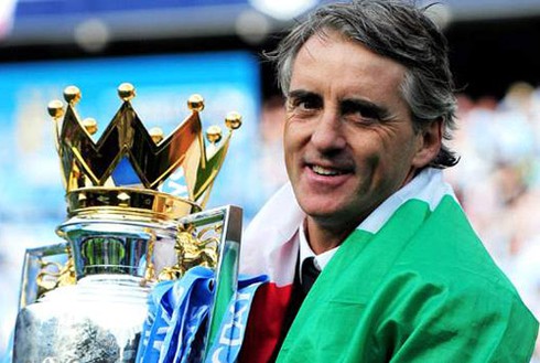 Vượt mặt Ferguson, Mancini trở thành HLV hưởng lương cao nhất Anh