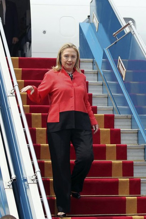 Ngoại trưởng Hillary tới Việt Nam