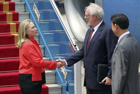 Ngoại trưởng Hillary tới Việt Nam