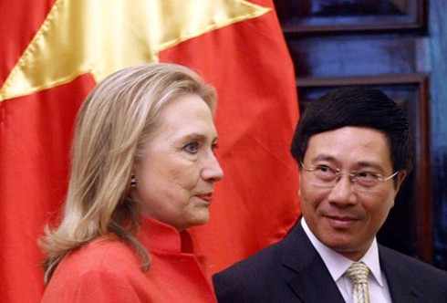 Ngoại trưởng Hillary tới Việt Nam