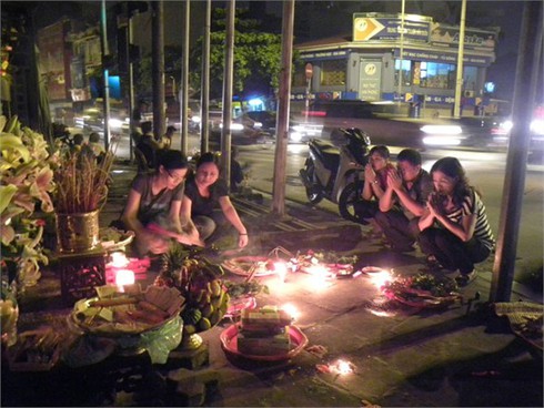 Vén bức màn kỳ bí “miếu vỉa hè” bên tường Văn Miếu (Kỳ 2)