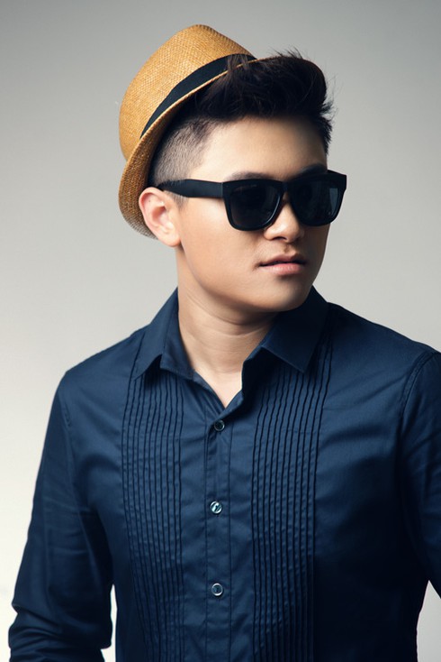 Vũ Duy Khánh: 'Sao Mai điểm hẹn sạch lắm'