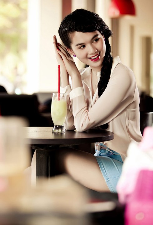 Hoa hậu VN hoàn cầu và cái bóng của Ngọc Trinh