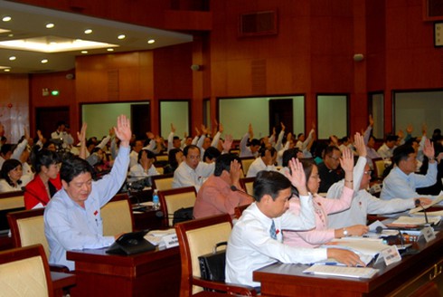 TP.HCM thông qua 8 tờ trình về thu phí