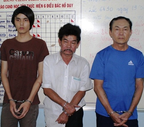 Tóm gọn cả gia đình buôn 'hàng trắng'