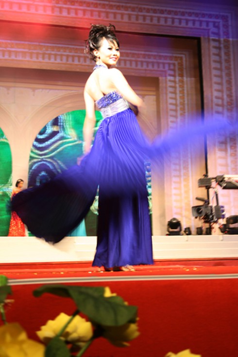 Sinh viên dân lập đăng quang `Người đẹp Đà Nẵng 2012`