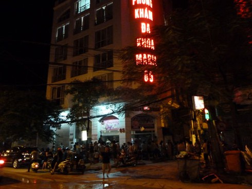Hôm nay, đình chỉ phòng khám Trung Quốc có bệnh nhân tử vong