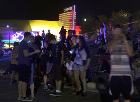 Cảnh hoảng loạn trong vụ nổ súng ở Mỹ