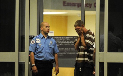 Cảnh hoảng loạn trong vụ nổ súng ở Mỹ