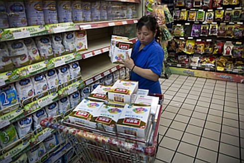 Trung Quốc lại phát hiện chất gây ung thư trong sữa trẻ em