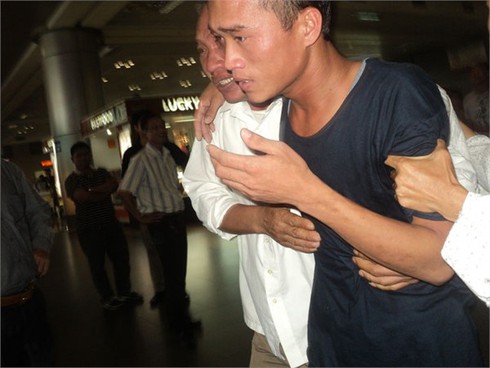 12 thuyền viên “thoát nạn” và câu chuyện ngày trở về