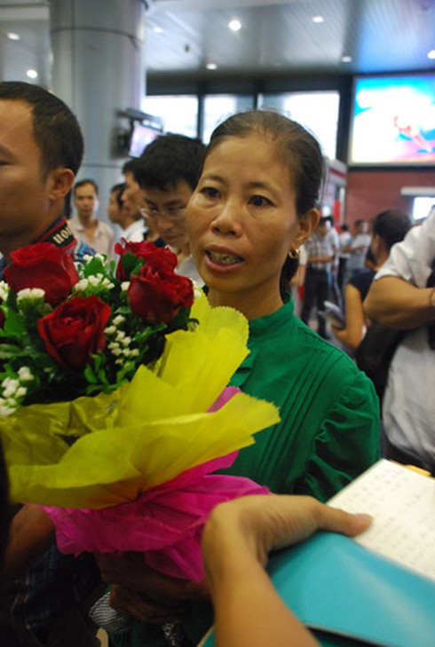 Hình ảnh xúc động trong giờ khắc đoàn tụ của thuyền viên