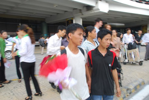 Hình ảnh xúc động trong giờ khắc đoàn tụ của thuyền viên