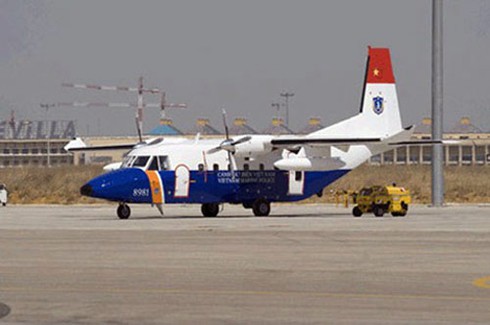 Cảnh sát biển Việt Nam ra mắt phi đội bay Casa-212